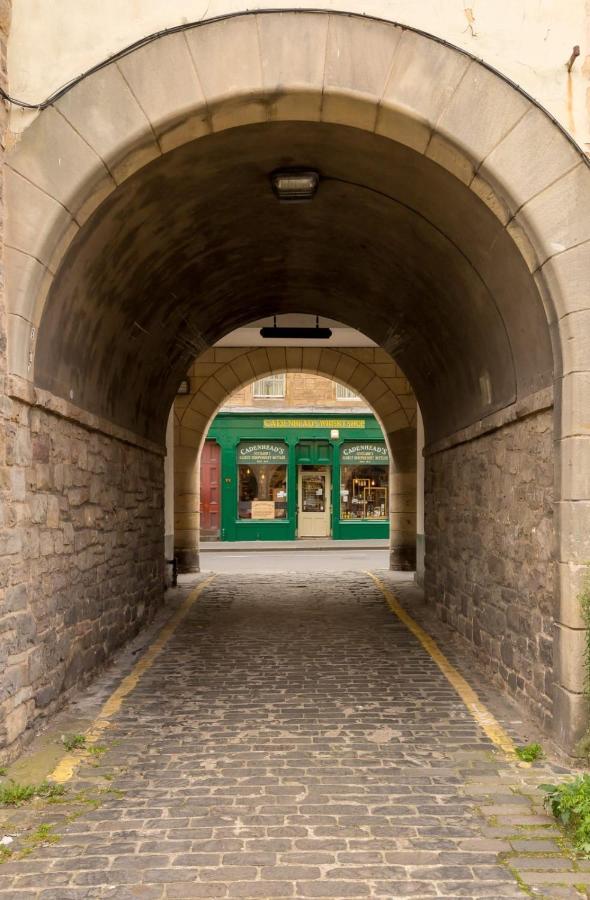 Guestready - Elegant 2Br Period Flat In Oldtown Apartamento Edimburgo Exterior foto